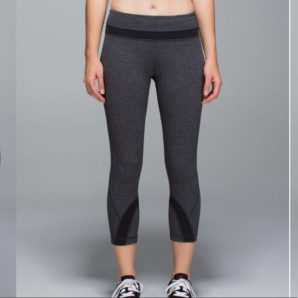 lululemon athletica Pants - Lululemon Run Inspire Crop II 6 herringbone grey